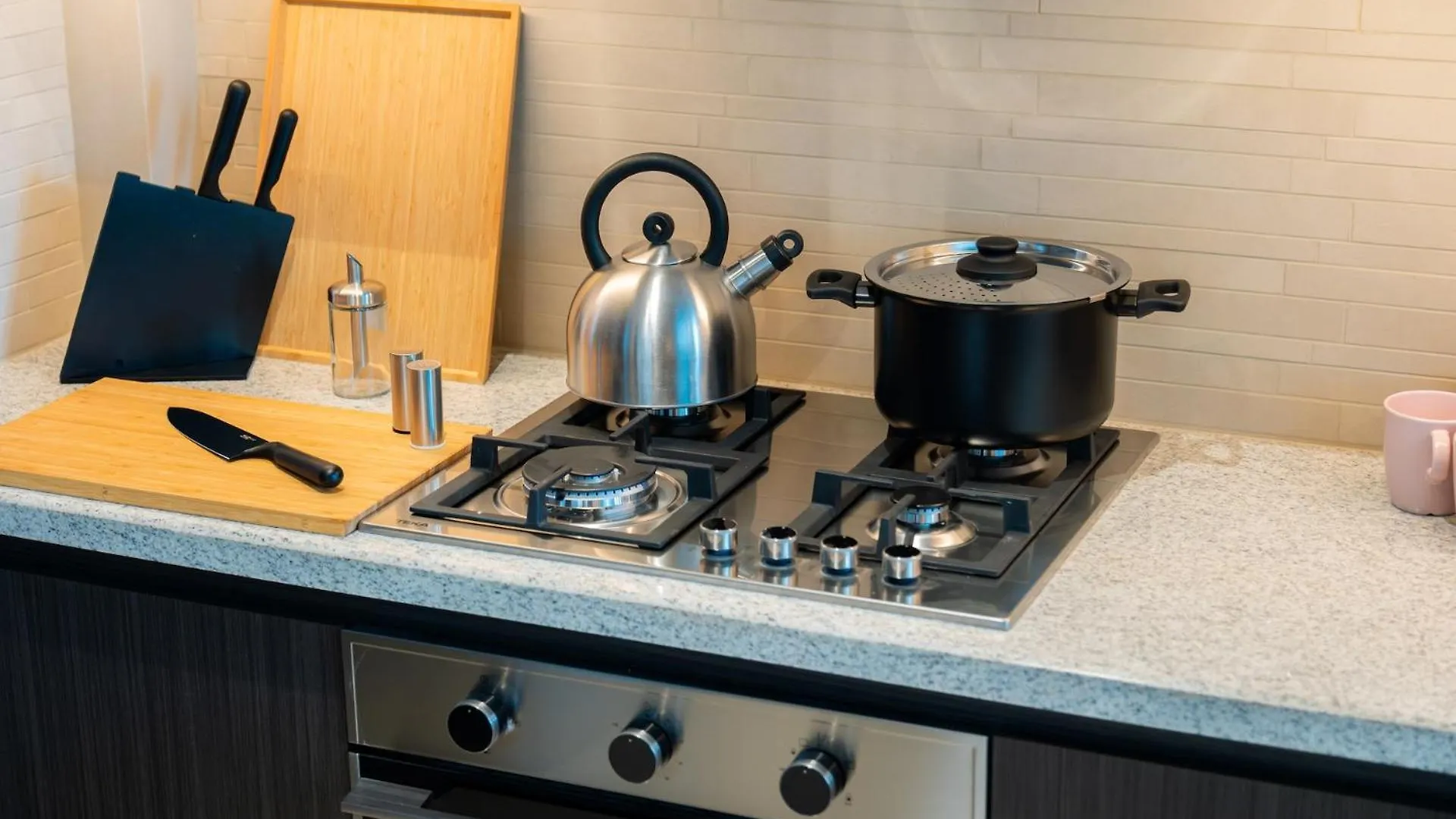Elite Escape Holiday Home - 2 Bhk Getaway With Dubai Mall Access - 1503 0*,